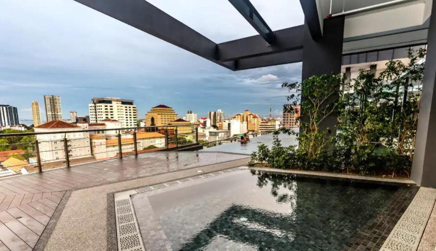 Tropicana 218 Macalister Sea & City View By Staycation Homestay George Town Extérieur photo